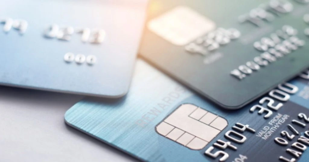 Pros and cons of credit cards