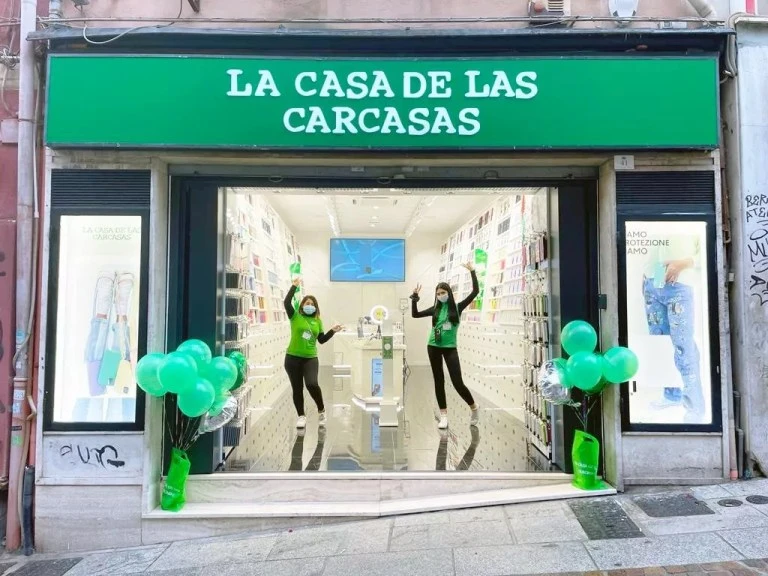 Smartphones retail store