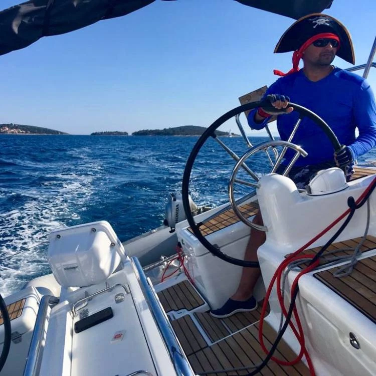 Sailing boats business