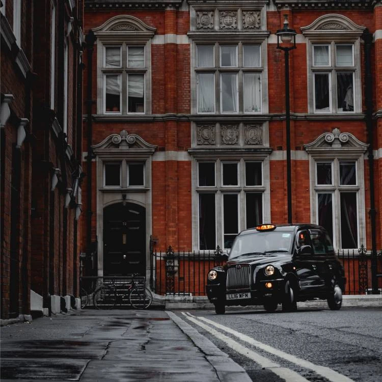 How to brand a taxi or private hire vehicle