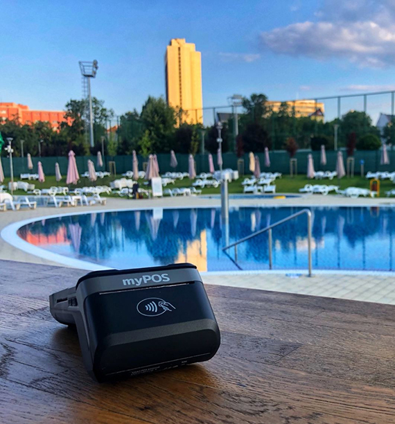 Бистро и бийч бар Aqua beach в Комплекс ,,Възраждане